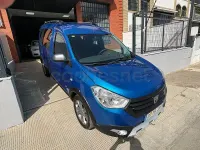 Usado Dacia Dokker Stepway 90 CV (66 kW) 2016 Azul Monovolumen