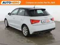 Usado Audi A1 Attraction 95 CV (69 kW) 2018 Blanco Berlina