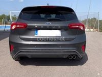 Usado Ford Focus ST-Line 120 CV (88 kW) 2019 Gris / plata Berlina