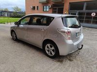 Usado Toyota Verso Active 126 CV (92 kW) 2010 Gris / plata Monovolumen