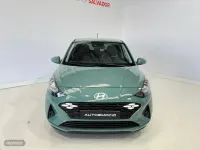 Usado Hyundai i10 66 CV (48 kW) 2025 Verde Utilitario