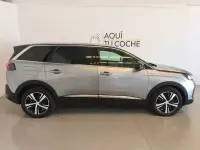 Usado Peugeot 5008 GT 130 CV (95 kW) 2023 Gris SUV