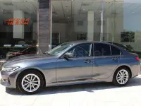 Usado BMW 320e 190 CV (139 kW) 2021 Gris / plata Berlina