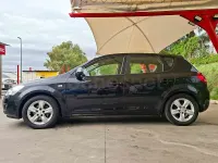 Usado Kia Ceed Active 122 CV (89 kW) 2009 Negro Utilitario