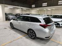Usado Toyota Auris Hybrid 136 CV (100 kW) 2016 Gris / plata Familiar
