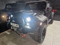 Usado Jeep Wrangler Unlimited Sahara 200 CV (147 kW) 2011 Negro SUV