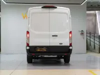 Usado Ford Transit Trend 131 CV (96 kW) 2022 Blanco Van