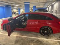 Usado Mercedes CLA180 Shooting Brake AMG line 122 CV (89 kW) 2016 Rojo Familiar