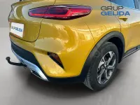 Usado Kia XCeed 120 CV (88 kW) 2022 Amarillo SUV