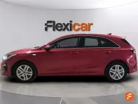 Usado Kia Ceed 120 CV (88 kW) 2021 Granate Utilitario