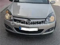 Usado Opel Astra GTC Enjoy 100 CV (73 kW) 2005 Blanco Berlina