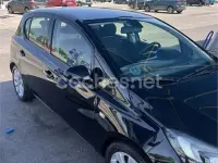 Usado Opel Corsa Selective 90 CV (66 kW) 2017 Negro Utilitario