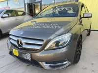 Usado Mercedes B180 AMG line 109 CV (80 kW) 2015 Marrón Utilitario