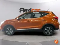 Usado MG ZS Comfort 116 HP (85 kW) 2025 Laranja SUV