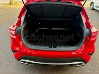Usado Kia XCeed 120 CV (88 kW) 2023 Granate SUV