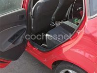 Usado Ford Fiesta Trend 68 CV (50 kW) 2009 Rojo Utilitario