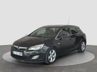 Usado Opel Astra Cosmo 160 CV (117 kW) 2010 Negro Berlina