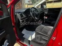 Usado Seat Alhambra Style 150 CV (110 kW) 2016 Rojo Monovolumen