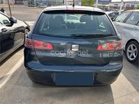 Usado Seat Ibiza Reference 64 CV (47 kW) 2004 Verde Utilitario