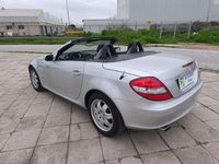 Usado Mercedes SLK200 163 CV (119 kW) 2007 Plateado Descapotable