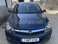 Usado Opel Astra GTC Sport 120 CV (88 kW) 2006 Negro Berlina