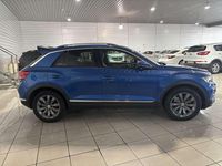 Usado VW T-Roc Sportline 190 CV (139 kW) 2018 Azul SUV