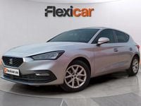 Usado Seat Leon Style 131 CV (96 kW) 2022 Gris Berlina