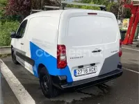 Usado Peugeot Partner Tepee Access 75 CV (55 kW) 2011 Blanco Monovolumen