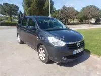 Usado Dacia Lodgy Lauréate 115 CV (84 kW) 2016 Gris / plata Monovolumen