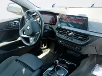 Usado BMW 118 136 CV (100 kW) 2024 Negro Utilitario