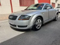 Usado Audi TT Roadster 180 CV (132 kW) 2001 Gris / plata Descapotable