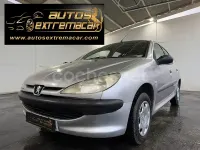 Usado Peugeot 206 75 CV (55 kW) 2001 Gris / plata Berlina