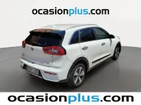 Begagnad Kia Niro 141 HK (103 kW) 2017 Vit SUV