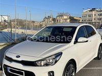 Usado Kia Rio 90 CV (66 kW) 2017 Blanco Berlina