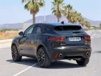 Usado Jaguar E-Pace 180 CV (132 kW) 2018 Negro SUV