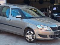 Usado Skoda Roomster Ambition 86 CV (63 kW) 2012 Gris / plata Monovolumen