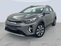 Usado Kia Stonic 79 CV (58 kW) 2024 Gris SUV