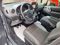 Begagnad Peugeot Partner Tepee Outdoor 110 HK (80 kW) 2018 Grå Minibuss