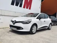 Usado Renault Clio IV Authentique 75 CV (55 kW) 2013 Blanco Berlina