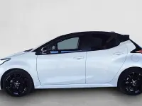 Usado Toyota Yaris Hybrid Business Edition 116 CV (85 kW) 2022 Blanco Berlina