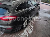 Usado Ford Mondeo Vignale 150 CV (110 kW) 2016 Gris / plata Familiar
