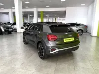 Usado Audi Q2 S-Line 150 CV (110 kW) 2024 Gris / plata SUV
