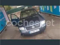 Usado VW Passat Highline 130 CV (95 kW) 2003 Negro Familiar