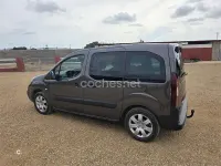 Usado Peugeot Partner Tepee Active 100 CV (73 kW) 2016 Gris / plata Monovolumen