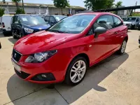Usado Seat Ibiza 90 CV (66 kW) 2010 Rojo Utilitario