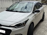 Usado Hyundai i20 90 CV (66 kW) 2017 Blanco Berlina