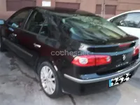 Usado Renault Laguna III Dynamique 150 CV (110 kW) 2007 Negro Berlina
