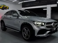 Usado Mercedes GLC300e 320 CV (235 kW) 2021 Gris / plata SUV