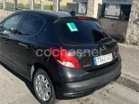 Usado Peugeot 207 95 CV (69 kW) 2010 Negro Berlina