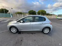 Usado Peugeot 208 Active 82 CV (60 kW) 2013 Gris / plata Utilitario
